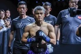 纳乔·费尔南德斯随拉普拉塔体操击剑俱乐部在埃斯坦西亚奇卡开启2026年开幕赛季季前训练的首张照片。 来源：阿根廷媒体TYC¡HOLA, NACHO! 🐺👋