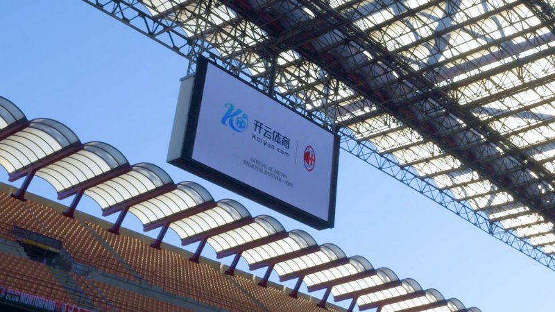 选择出国踢